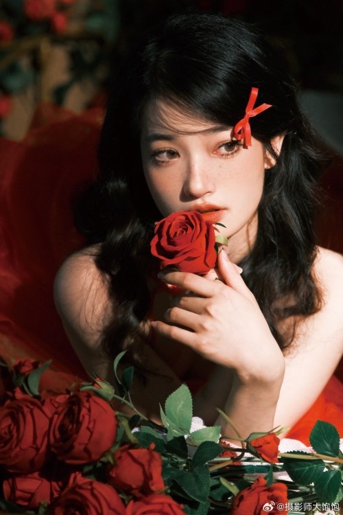 Asian Girl Indoor Art Photography (3404)