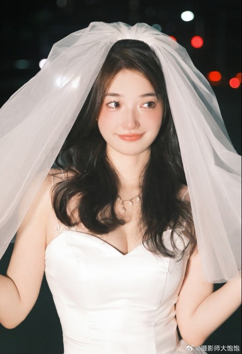 Asian Girl Indoor Art Photography (3409)