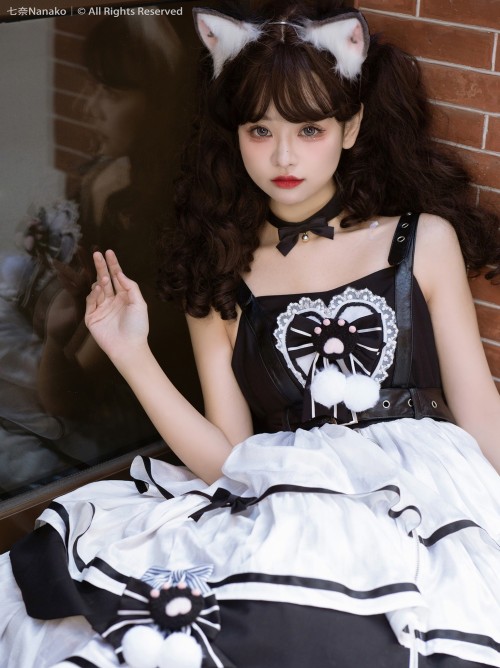 Asian Girl Indoor Art Photography (759)