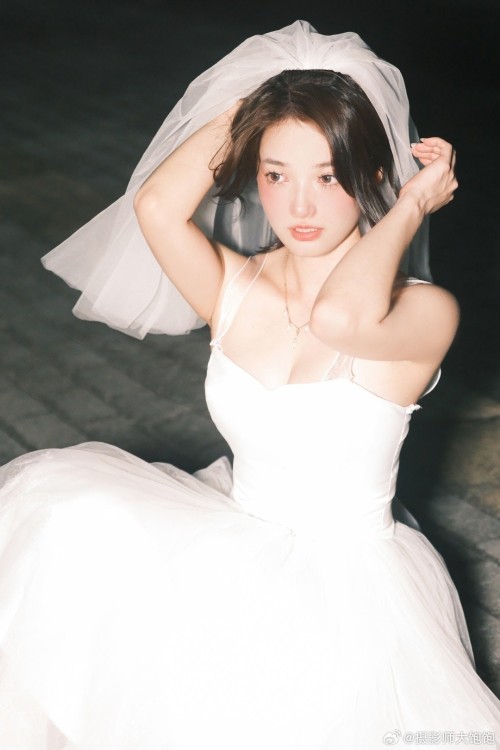Asian Girl Indoor Art Photography (3414)
