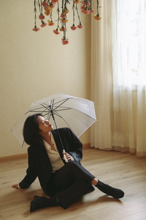 Asian Girl Indoor Art Photography (822)