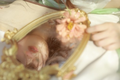 Asian Girl Indoor Art Photography (779)