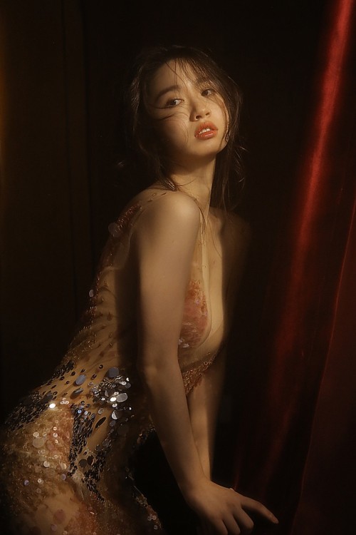 Beautiful Chinese Girl 1 (765)